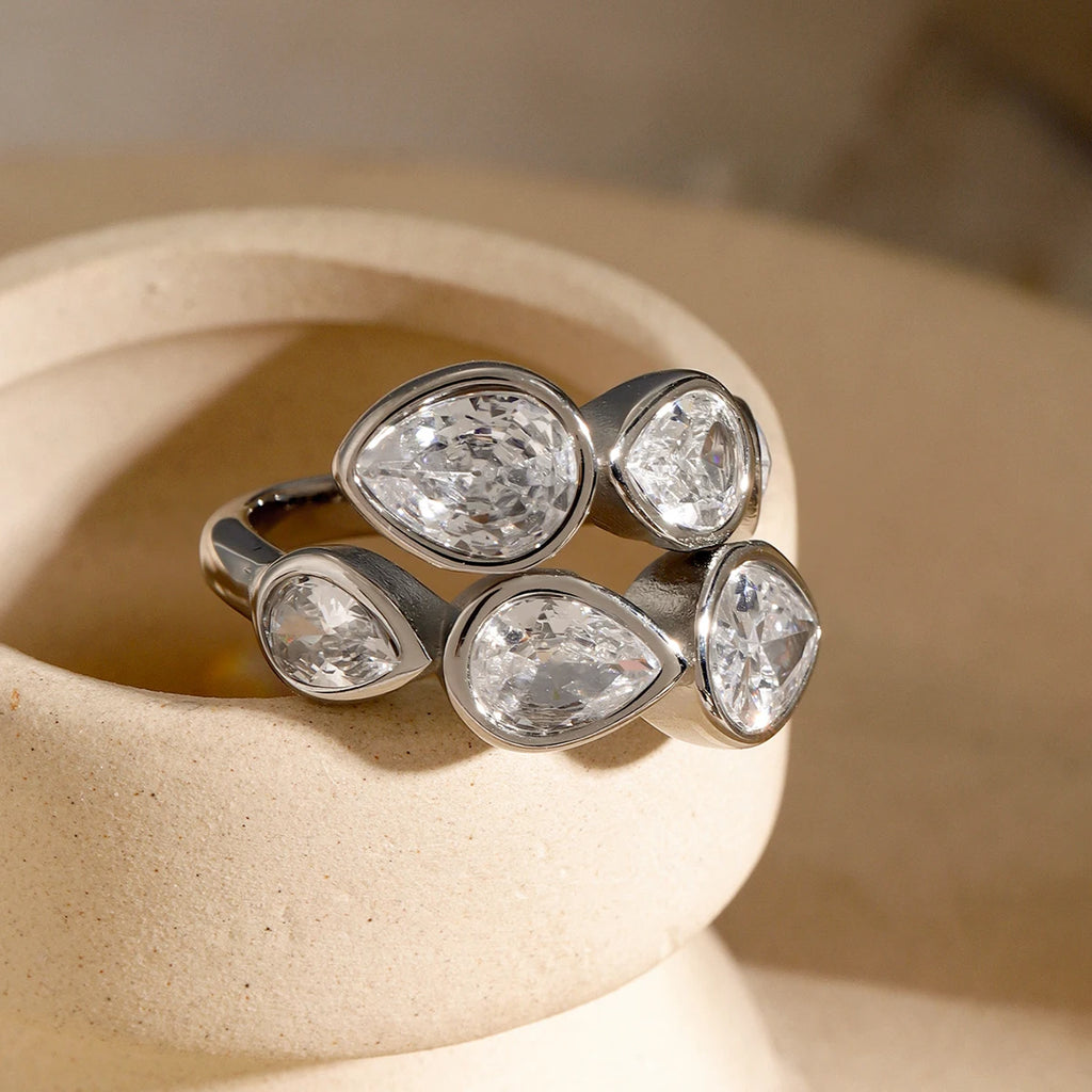Cubic Tear Ring